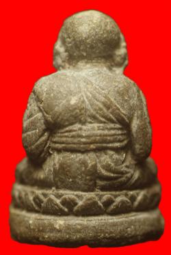 ภาพที่ 2 หลวงปู่ทวดเนื้อผงลอยองค์ฝังตะกรุด