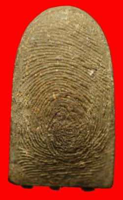 ภาพที่ 2 พระผงหลวงปู่ทวดตะกรุด 3 ดอก